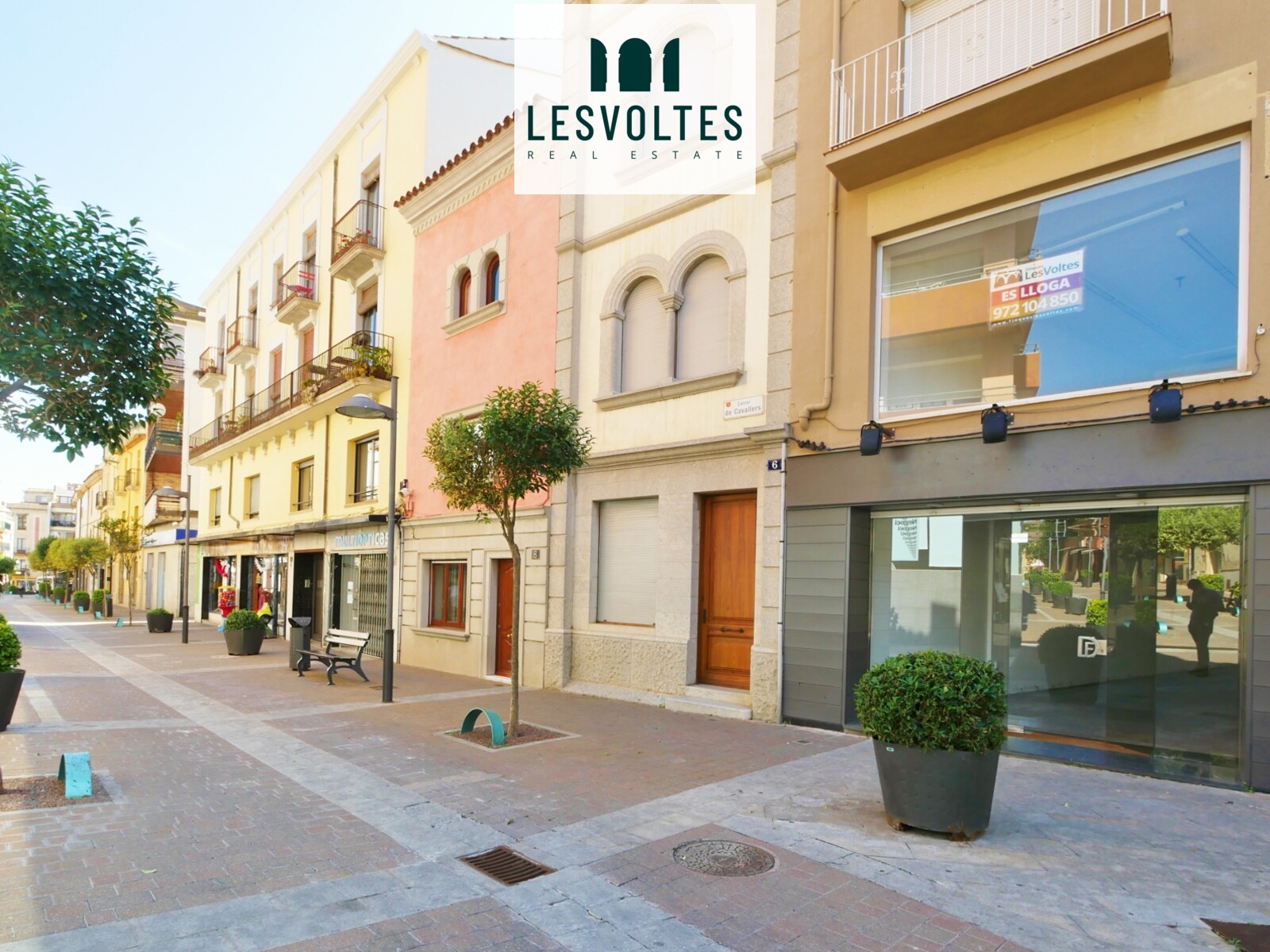 MAGNIFICENT COMMERCIAL PREMISES FOR RENT IN THE CENTER OF PALAFRUGELL. PASSAGE AREA AND VERY VISIBLE.