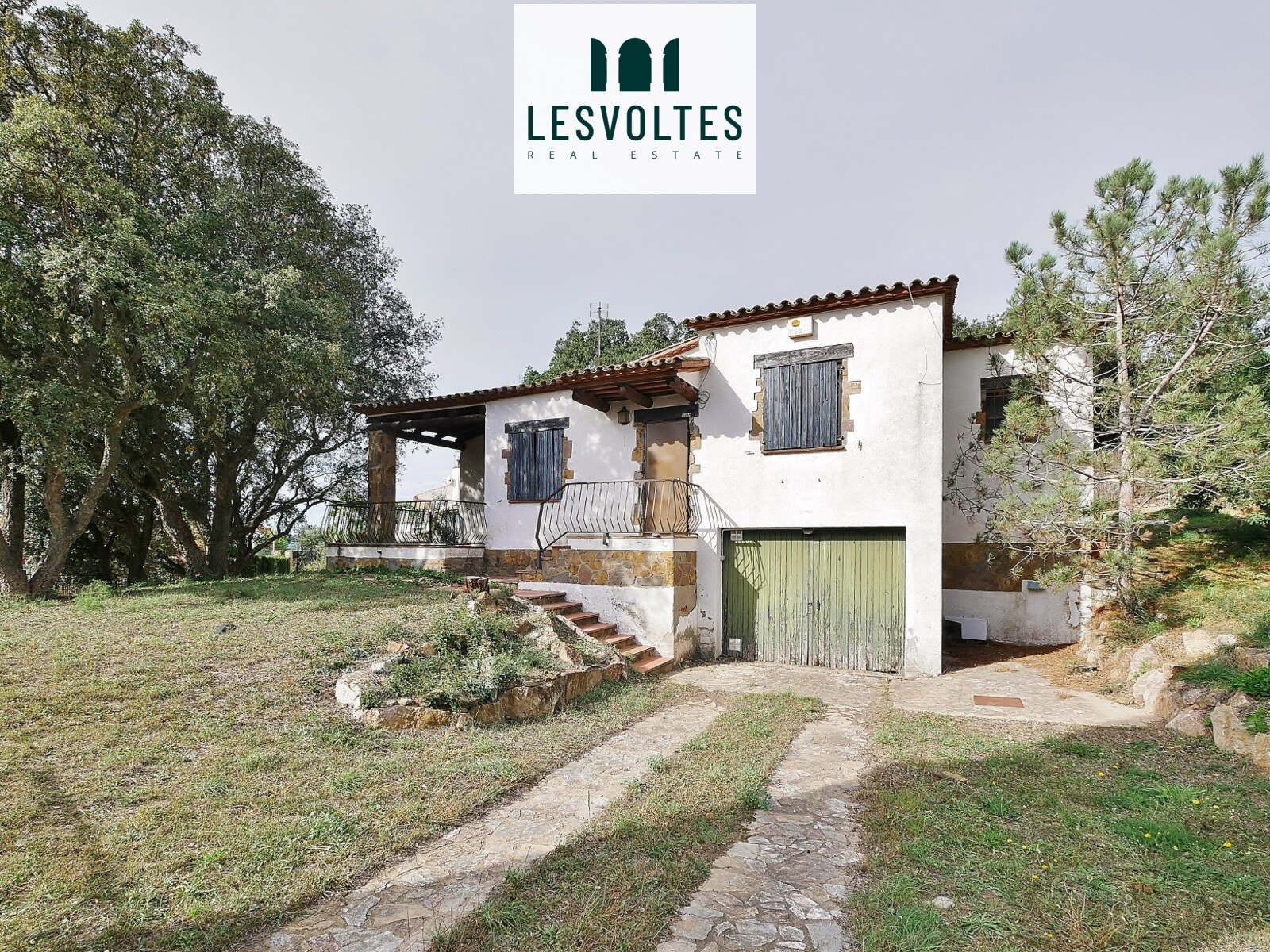 HOUSE WITH GARDEN TO REFORM IN RESIDENCIAL BEGUR