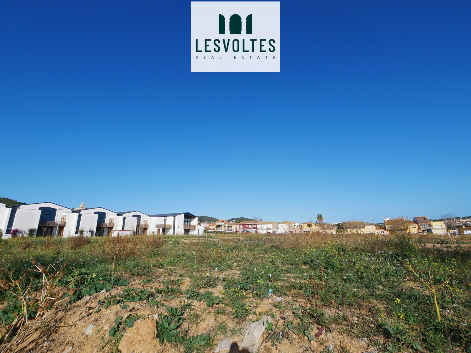 INDUSTRIAL BUILDING PLOTS, IN GOOD LOCATION FOR SALE IN MONT-RAS